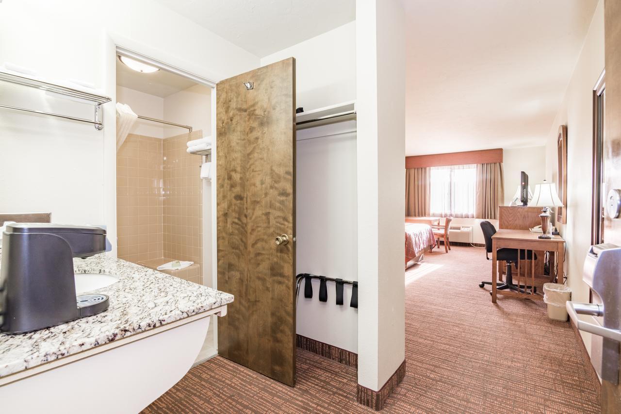 Teton West Motel Дриггс Экстерьер фото